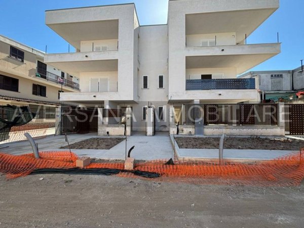 casa indipendente in vendita a Parete
