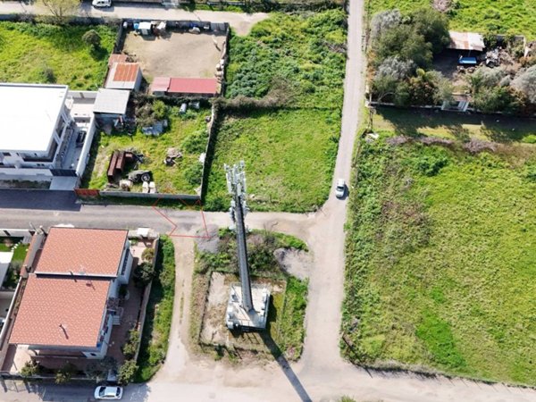 terreno edificabile in vendita a Parete