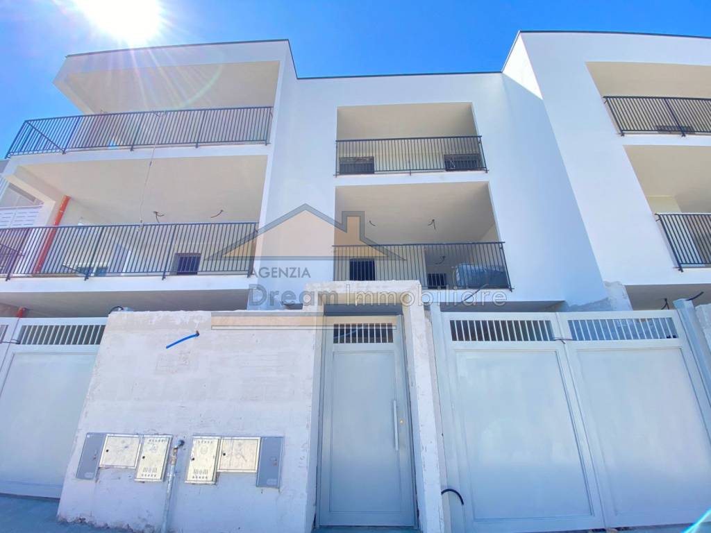 casa indipendente in vendita a Parete
