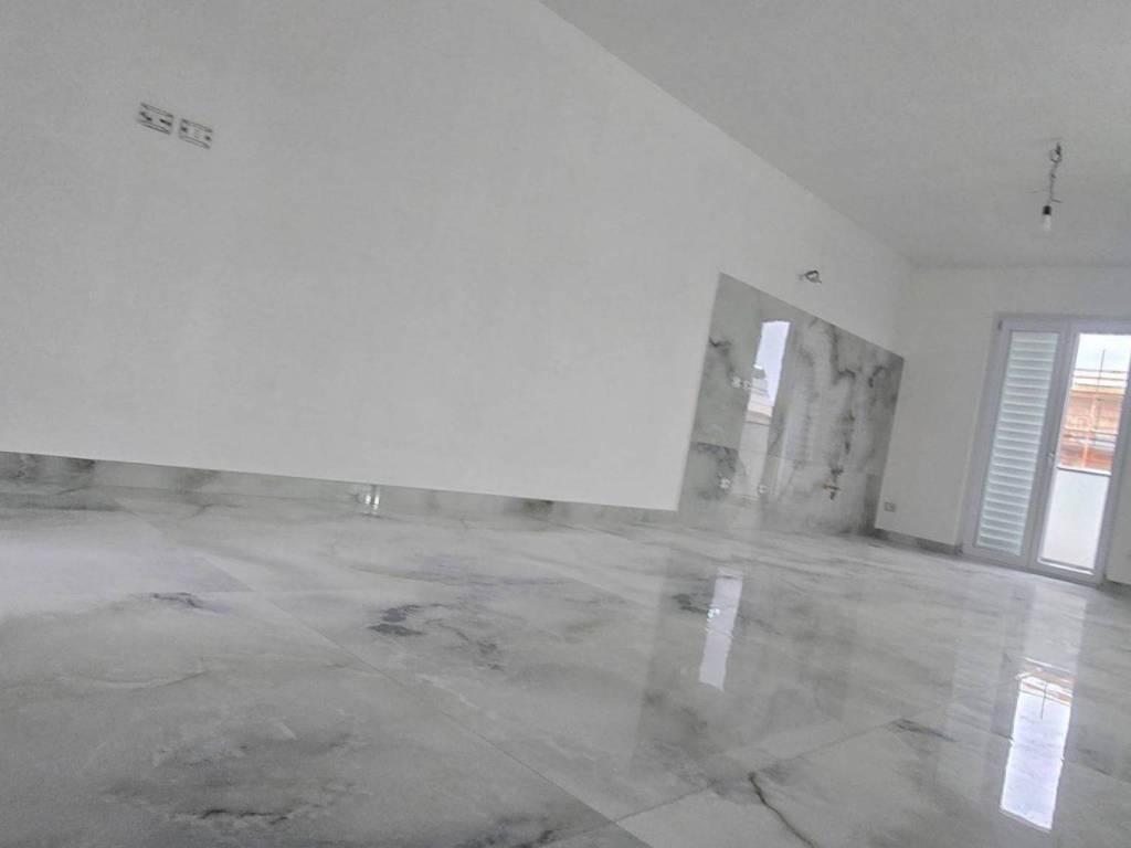 casa indipendente in vendita a Parete