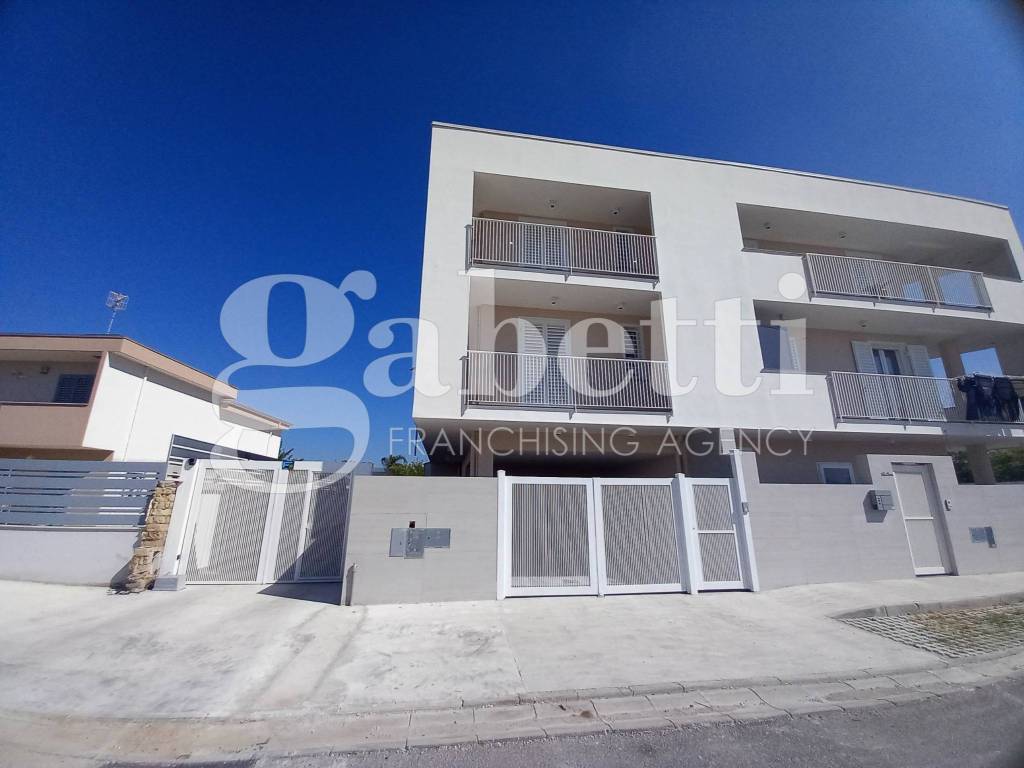 casa indipendente in vendita a Parete