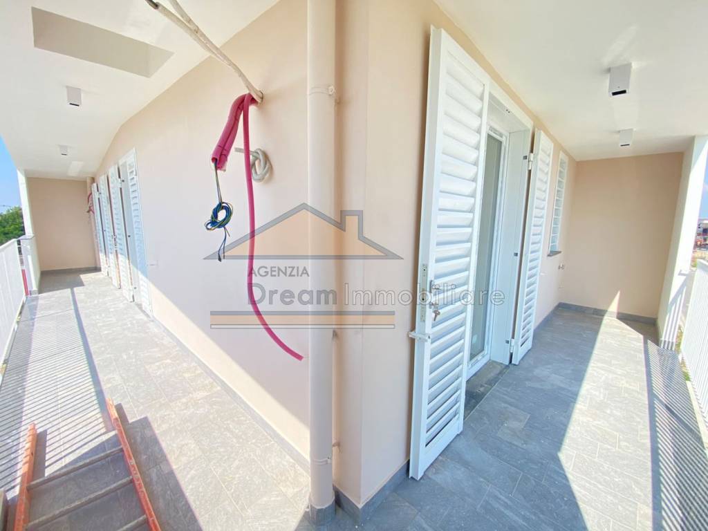 casa indipendente in vendita a Parete