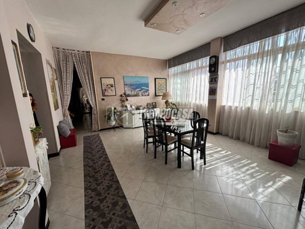 appartamento in vendita a Parete
