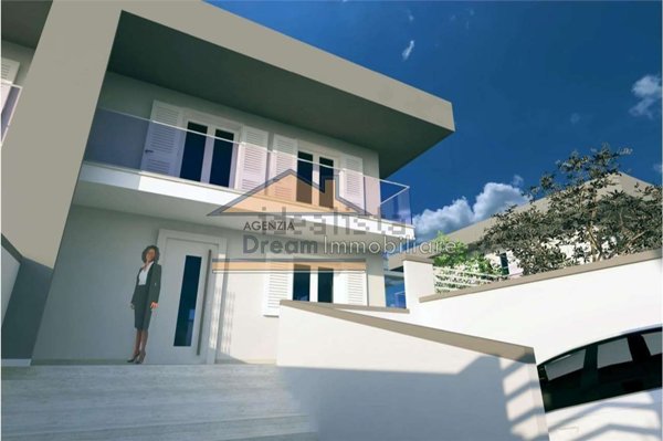 casa indipendente in vendita a Parete