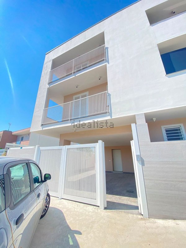 casa indipendente in vendita a Parete