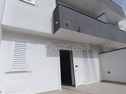 casa indipendente in vendita a Parete