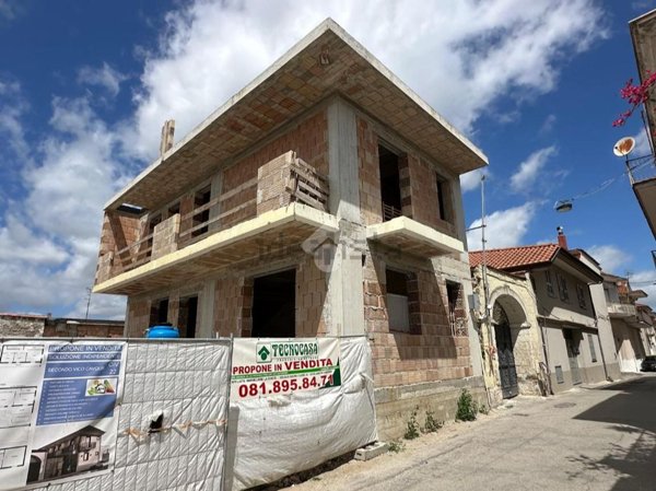 casa indipendente in vendita a Parete