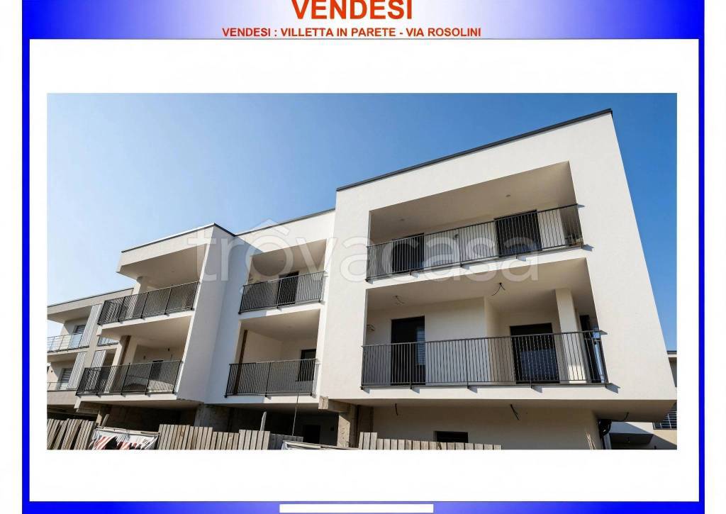 casa indipendente in vendita a Parete
