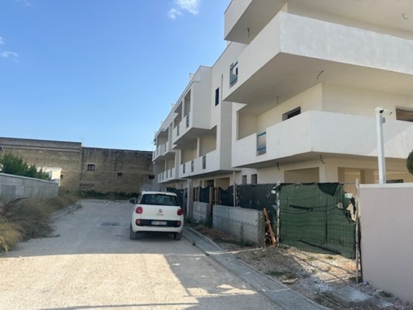 casa indipendente in vendita a Parete