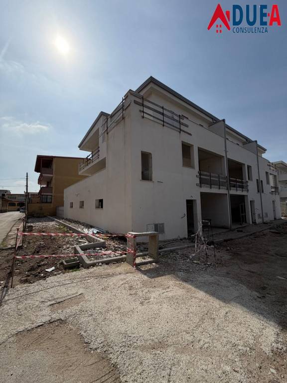 casa indipendente in vendita a Parete
