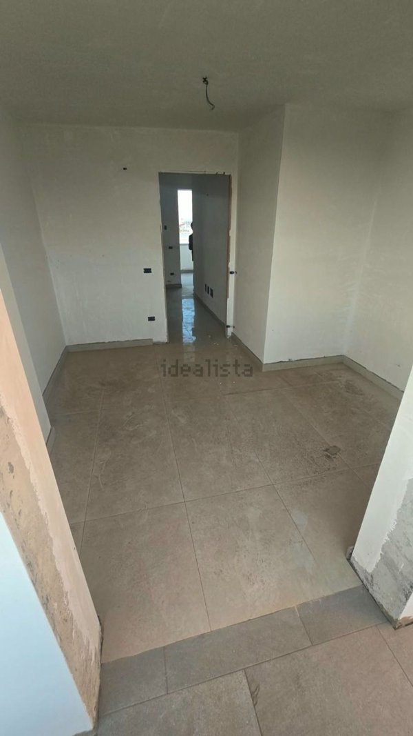 casa indipendente in vendita a Parete