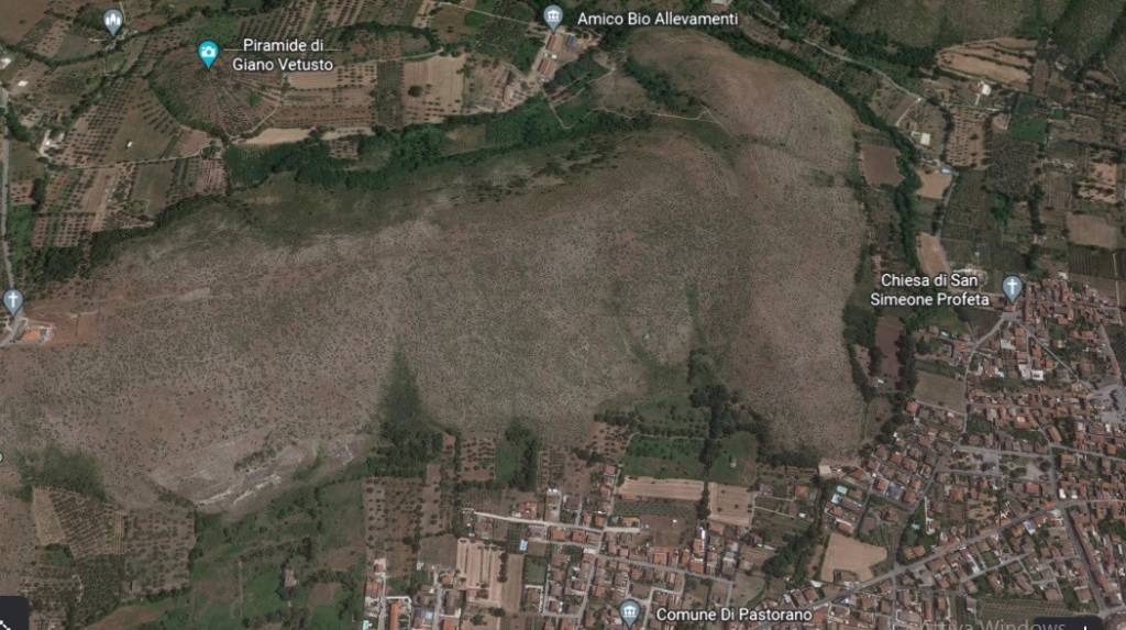 terreno agricolo in vendita a Pastorano