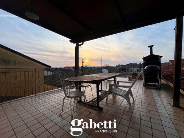 casa indipendente in vendita a Pastorano