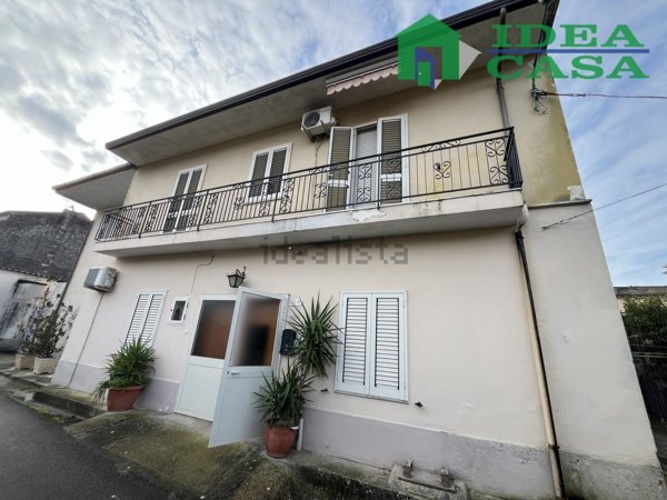 casa indipendente in vendita a Pastorano