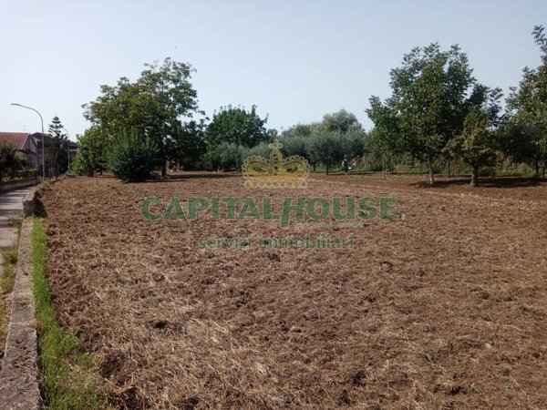 terreno edificabile in vendita a Pastorano