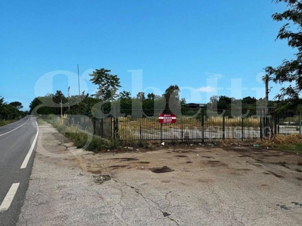 terreno edificabile in vendita a Pastorano