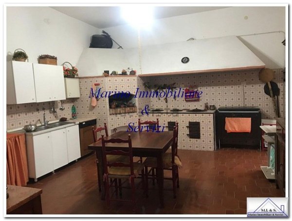 casa indipendente in vendita a Pastorano