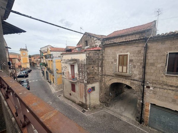 casa indipendente in vendita a Pastorano