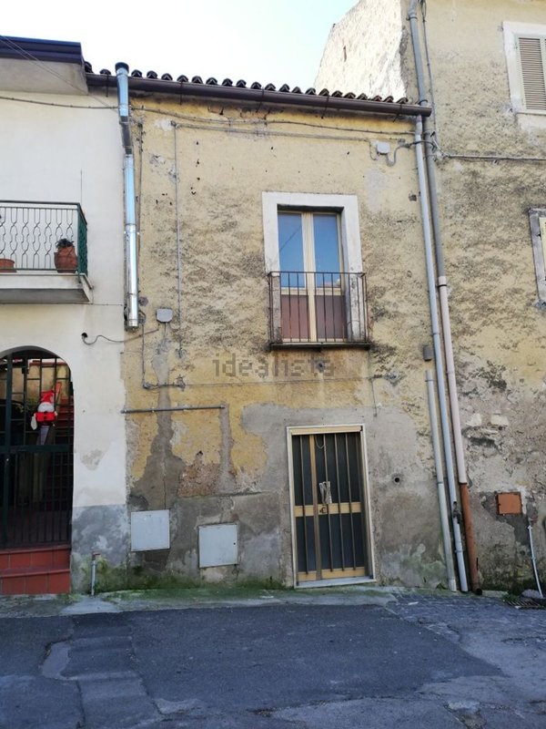 pentavano in vendita a Piana di Monte Verna