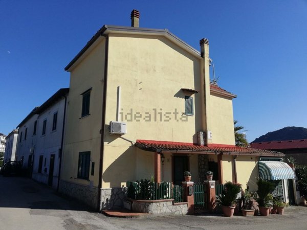 appartamento in vendita a Piana di Monte Verna