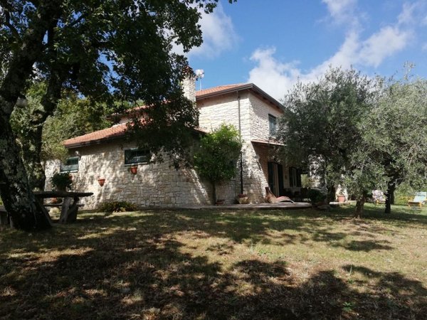 casa indipendente in vendita a Piana di Monte Verna