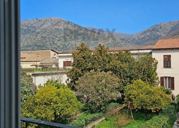 casa indipendente in vendita a Piana di Monte Verna