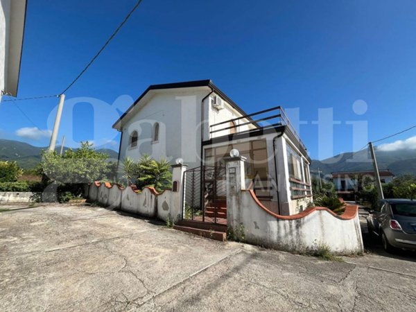 casa indipendente in vendita a Piedimonte Matese