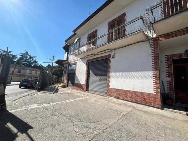 negozio in vendita a Piedimonte Matese