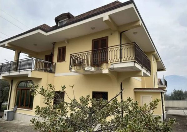 casa indipendente in vendita a Piedimonte Matese in zona Sepicciano