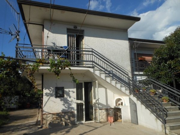 casa indipendente in vendita a Pietramelara