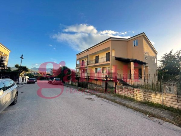 casa indipendente in vendita a Pietravairano