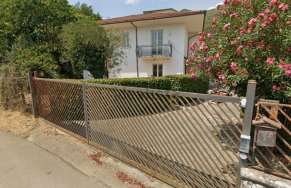 casa indipendente in vendita a Pietravairano