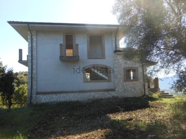 casa indipendente in vendita a Pietravairano