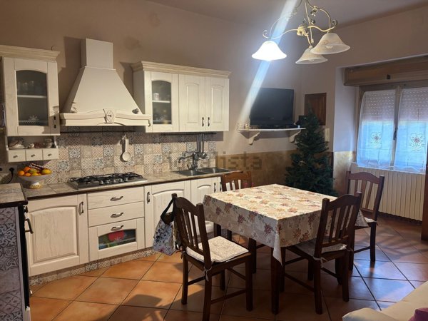 casa indipendente in vendita a Pietravairano