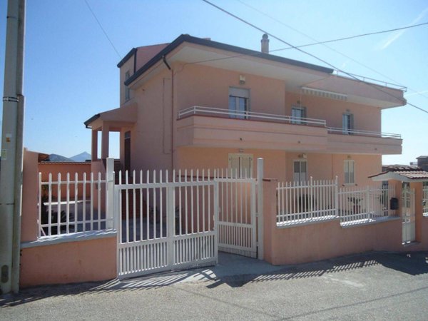 casa indipendente in vendita a Pignataro Maggiore