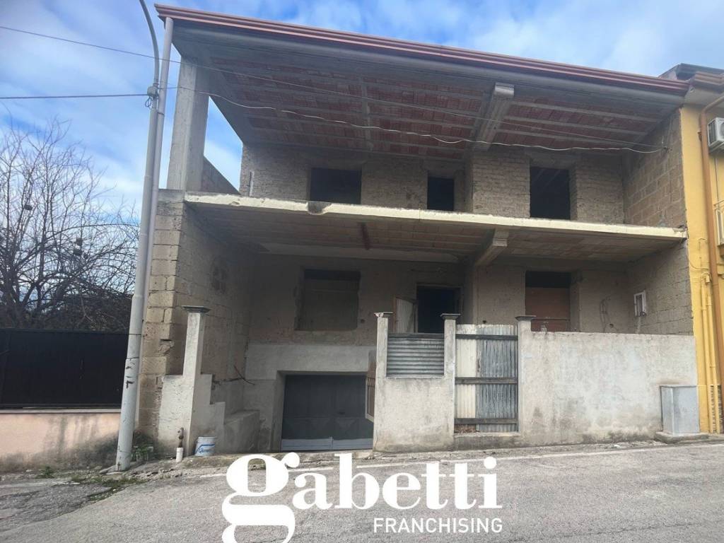 casa indipendente in vendita a Pignataro Maggiore
