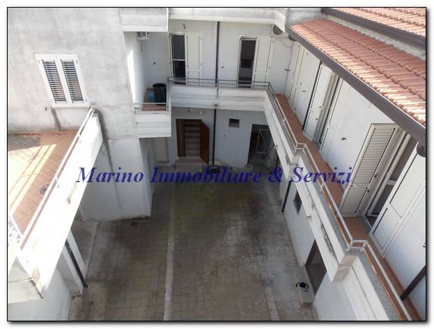 intera palazzina in vendita a Pignataro Maggiore