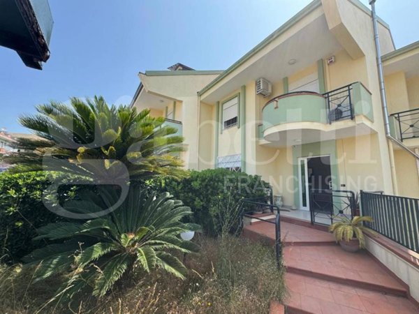 casa indipendente in vendita a Pignataro Maggiore