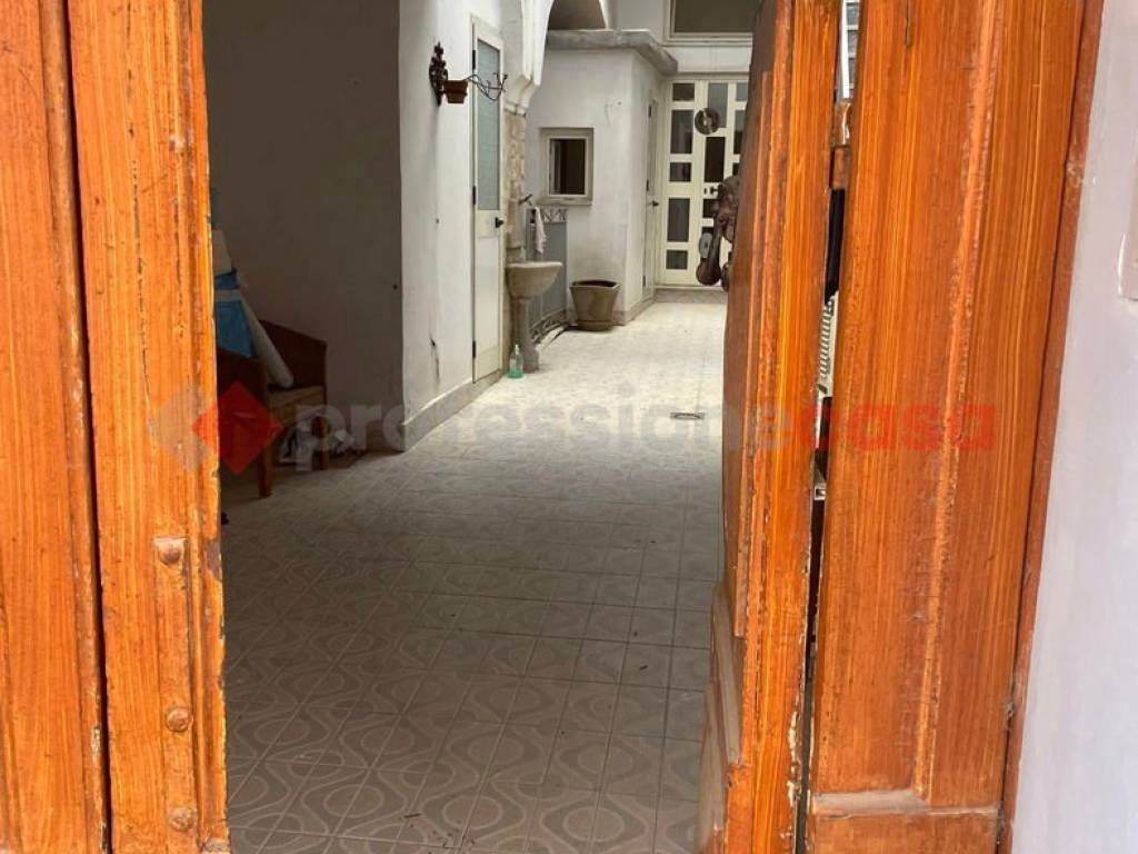 intera palazzina in vendita a Pignataro Maggiore