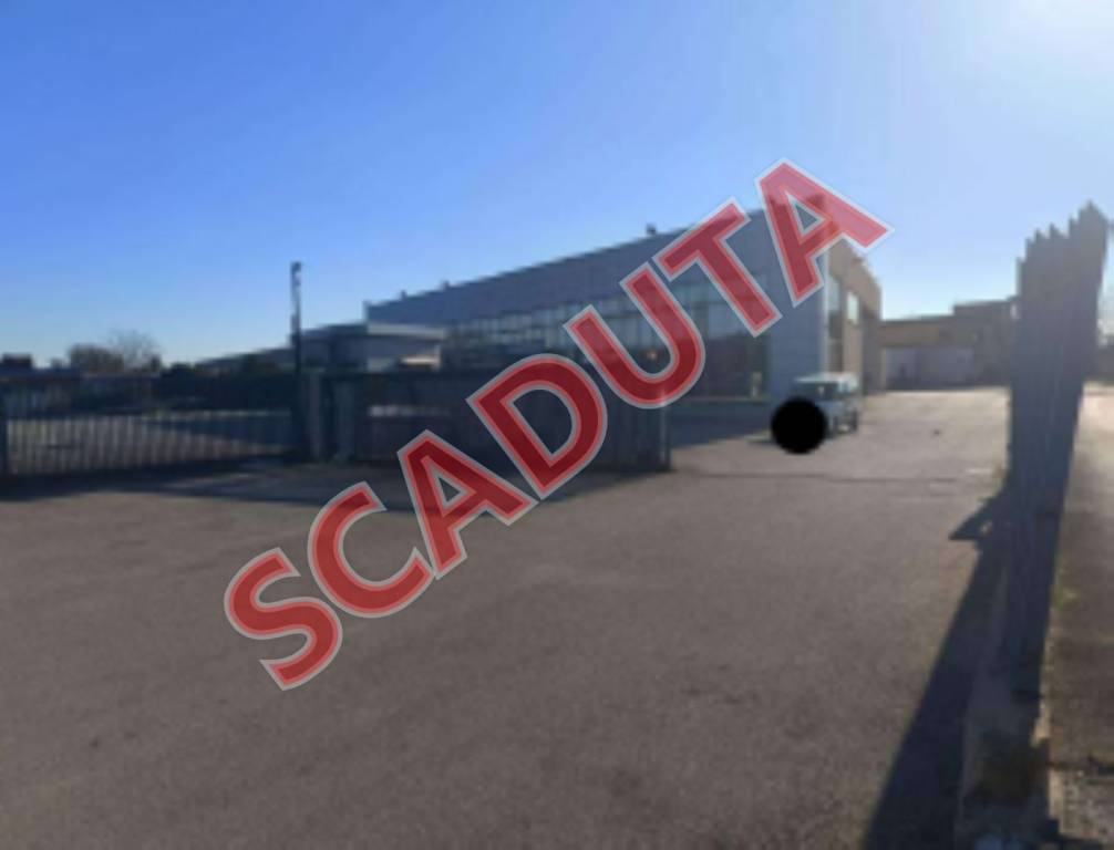 locale commerciale in vendita a Pignataro Maggiore