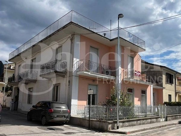 casa indipendente in vendita a Pignataro Maggiore