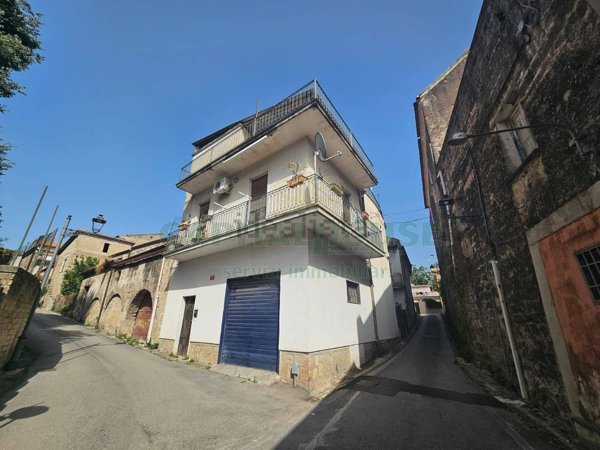 casa indipendente in vendita a Pignataro Maggiore
