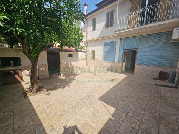 casa indipendente in vendita a Pignataro Maggiore