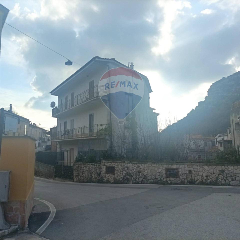 casa indipendente in vendita a Pontelatone