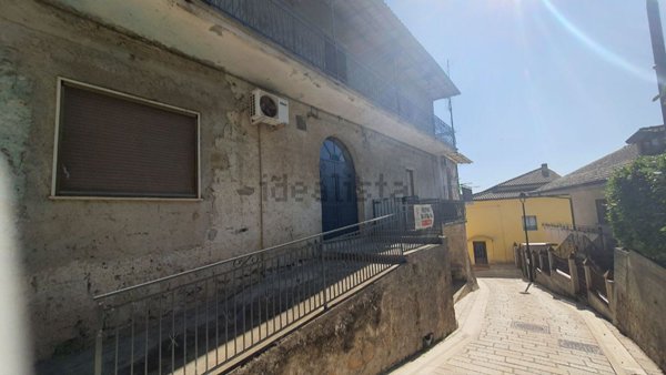 pentavano in vendita a Pontelatone