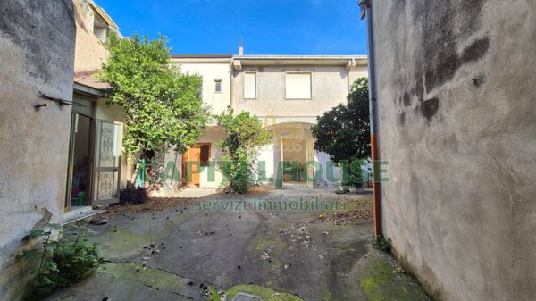casa indipendente in vendita a Portico di Caserta