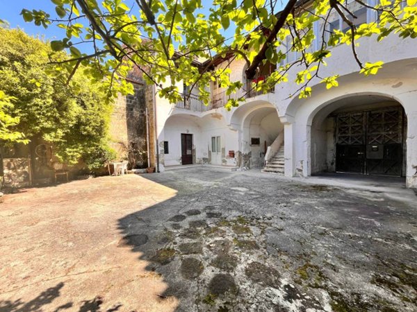 casa indipendente in vendita a Portico di Caserta