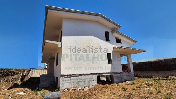 casa indipendente in vendita a Portico di Caserta