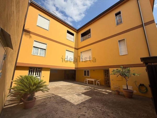 casa indipendente in vendita a Portico di Caserta