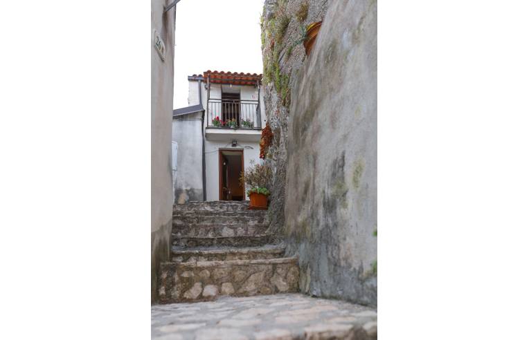 casa indipendente in vendita a Prata Sannita